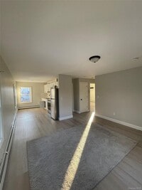 Building Photo - 14 Eastman Terrace