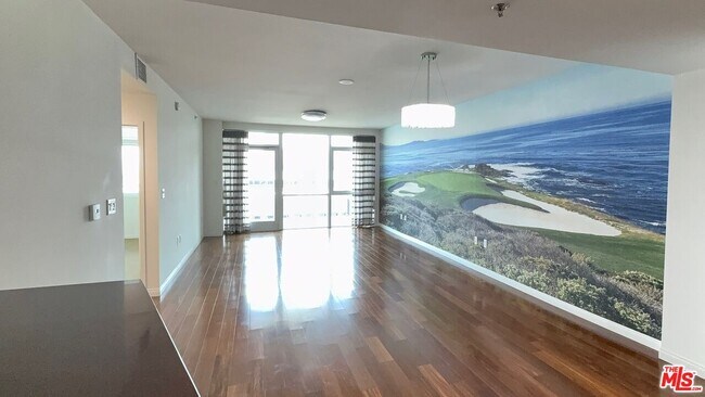 Building Photo - 3785 Wilshire Blvd