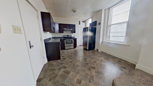 Building Photo - Unique One Bedroom in York City