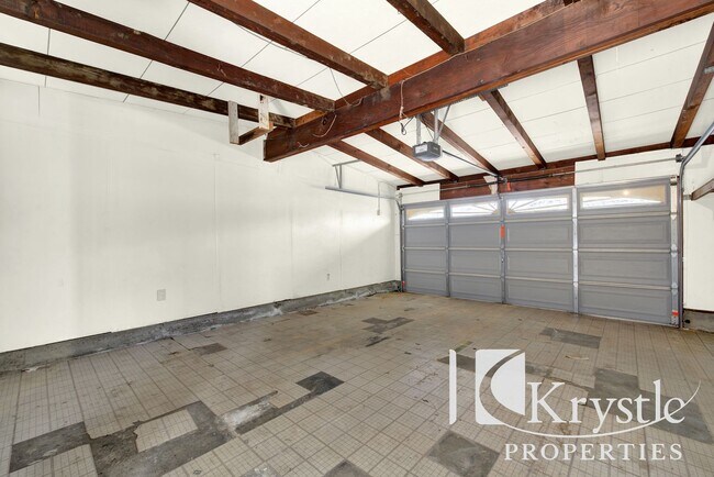 Building Photo - Updated Vallejo Home with Large Yard and 2-Car Garage