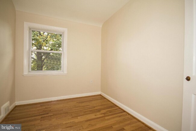 Building Photo - 1305 Glenwood Ave