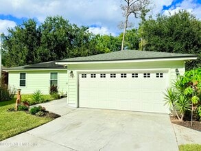 Building Photo - 10373 Windfern Ct N
