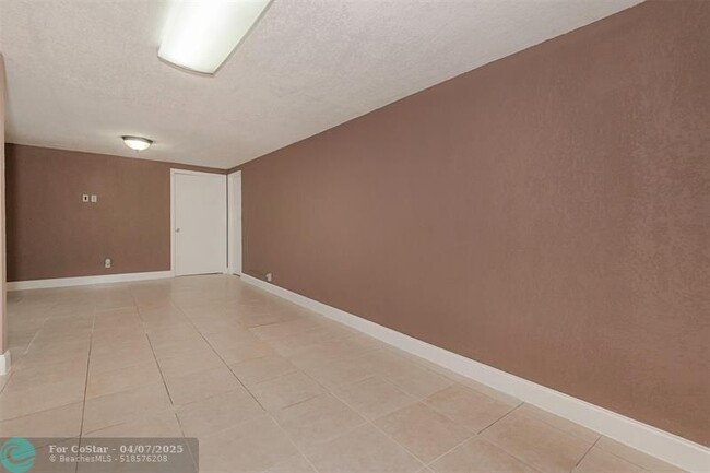 Building Photo - 21521 S Heritage Cir