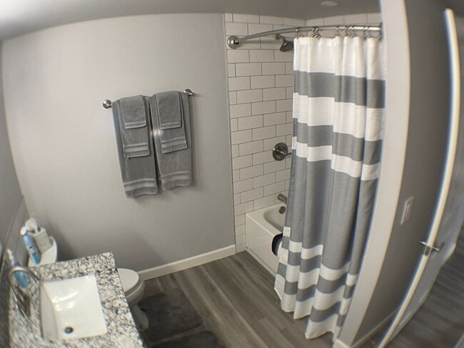 Building Photo - COMING SOON! Furnished 1-Bed 1-Bath Condo ...