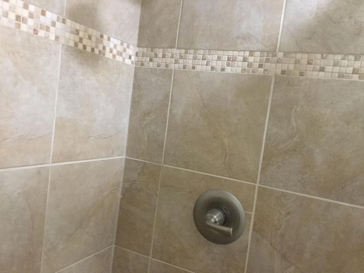 Lower bathroom tile - 3991 Whiting Ln NE