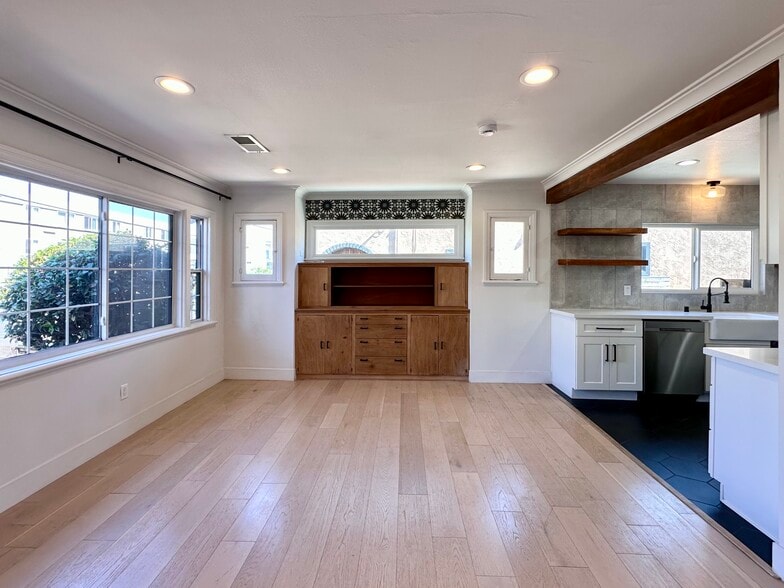 Building Photo - 4336 Toland Way