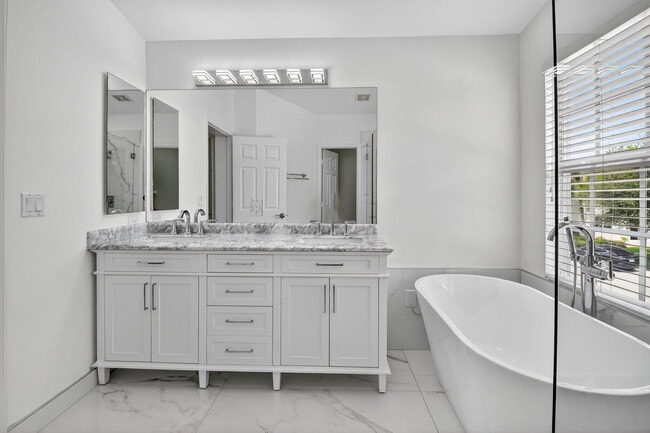 Building Photo - 16081 Poppy Seed Cir