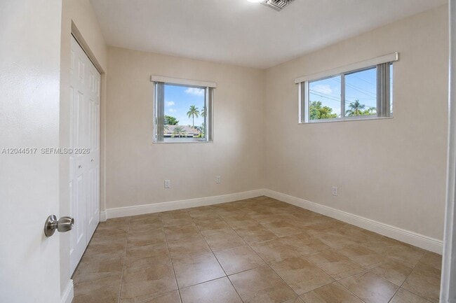 Building Photo - 15445 SW 99 AVE