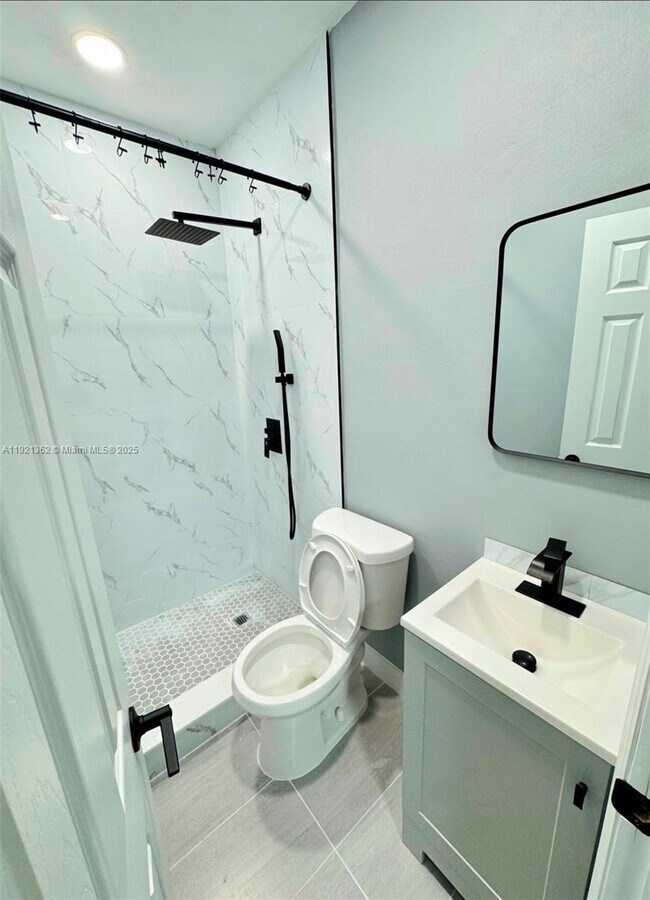 Building Photo - 321 NW 93rd Ave