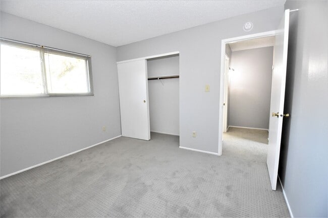 Building Photo - 8744 Woodman Way