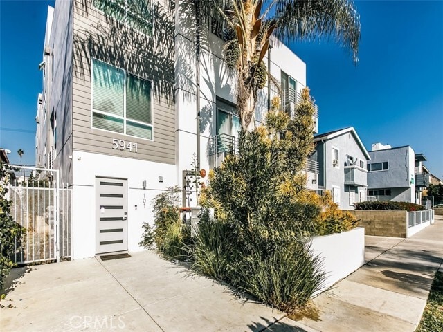 Building Photo - 5941 Barton Ave