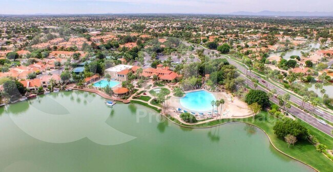 Building Photo - 1523 E Treasure Cove Dr