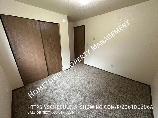 Building Photo - 640 Bavarian Ln SE