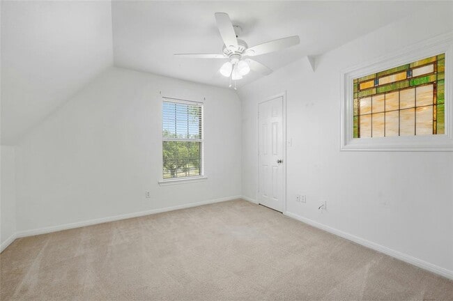 Building Photo - 13003 S Madrone Trail