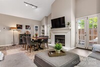 Building Photo - 3700 Selwyn Farms Ln