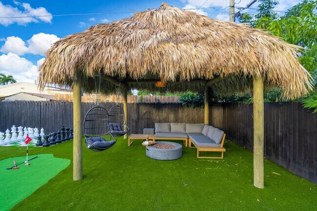 Building Photo - 18715 NW 10th Ct