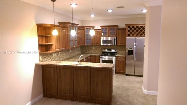 Building Photo - 4321 SW 160th Ave