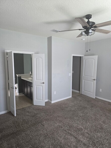 Building Photo - 5639 Cielo Ranch