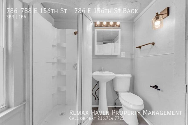 Building Photo - 786-788 E 156th St-786 E 156th St Back