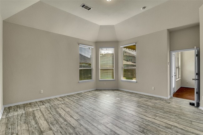 Building Photo - 8163 Little Scarlet St