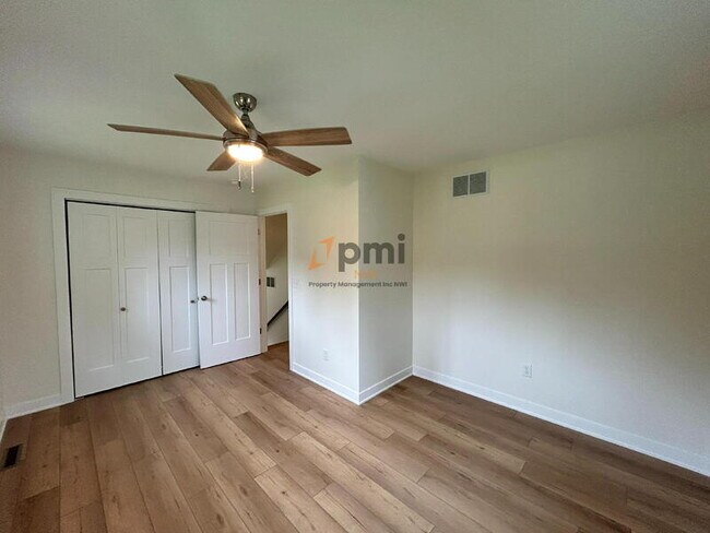 Building Photo - 673 Joe Martin Rd