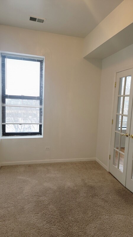 Building Photo - 4053 S Calumet Ave