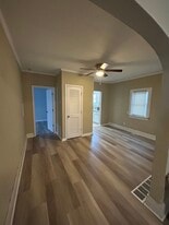 Building Photo - 339 N Grove St