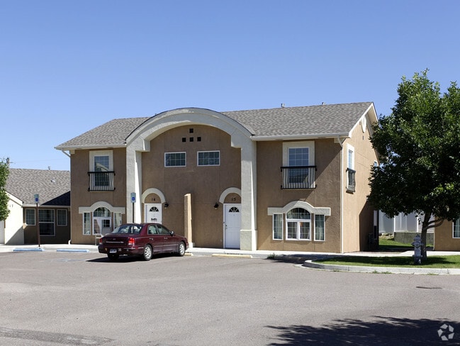 Building Photo - Rio Sacramento Apartments