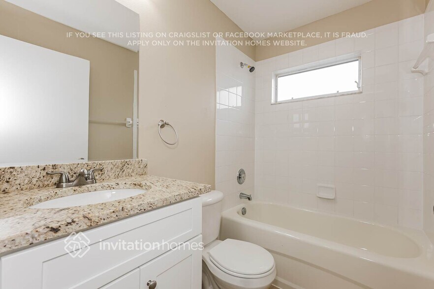 Building Photo - 3022 Summer House Dr