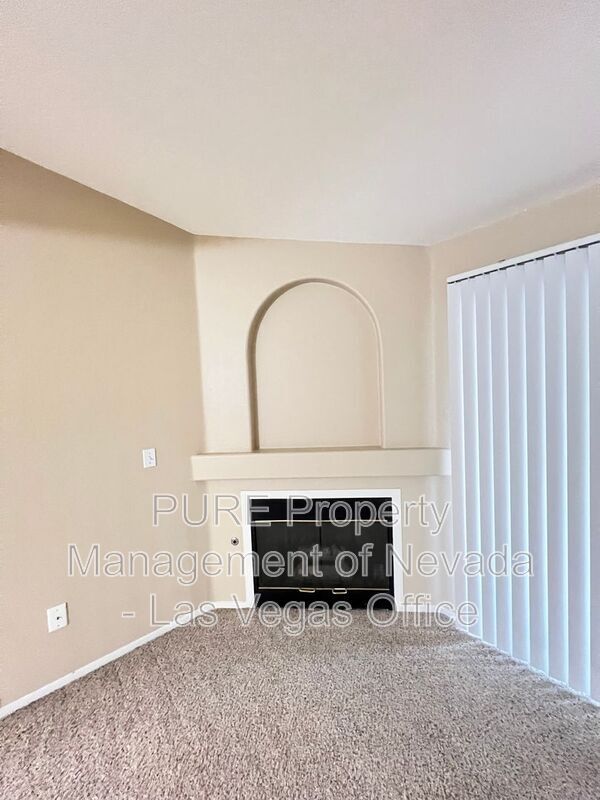 Building Photo - 7885 W Flamingo Rd