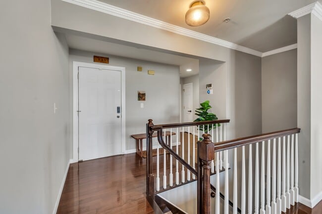 Building Photo - 15 Legend Hills Dr