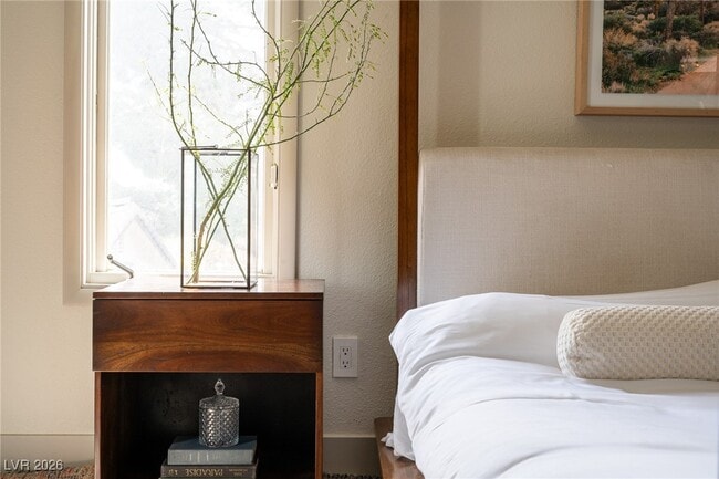 Building Photo - 2940 Rosanna St