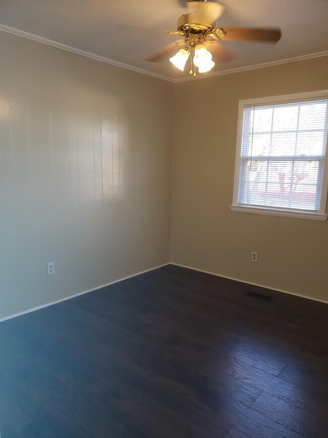 Building Photo - 5408 Silver Pine Ct
