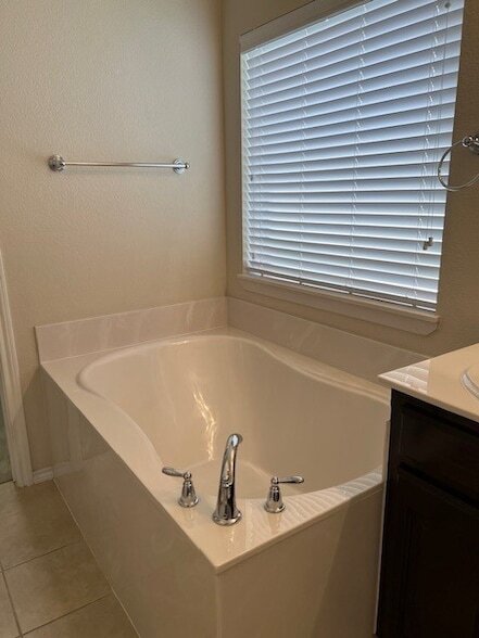 Building Photo - 7823 Black Willow Ln