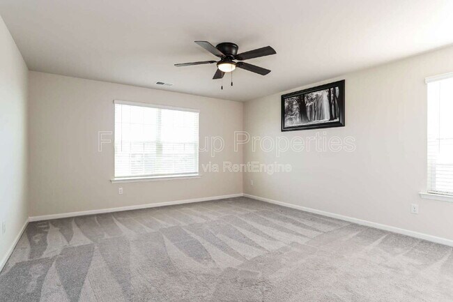 Building Photo - 6295 Fairfax Ct