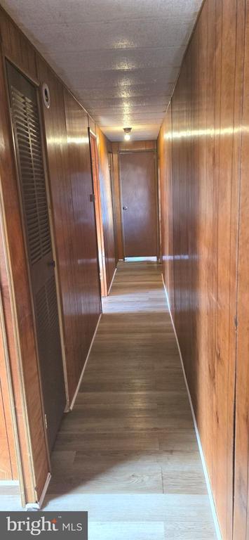 Building Photo - 45 High Wind Ln