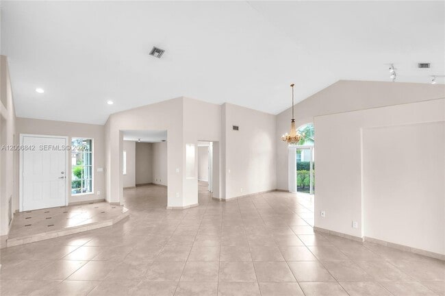 Building Photo - 1215 Balboa Ct