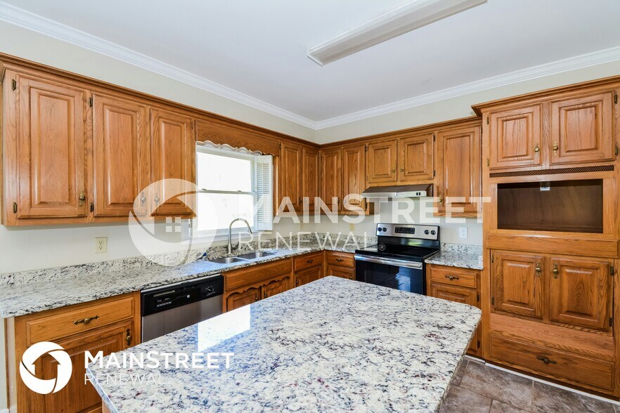 Building Photo - 680 Northridge Dr