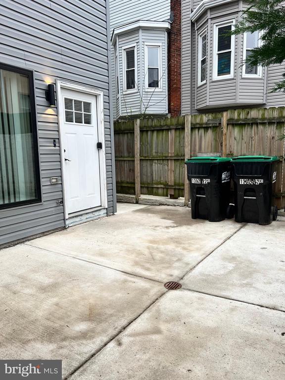 Building Photo - 1302 N 22nd St