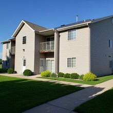 Building Photo - 493 Oak St