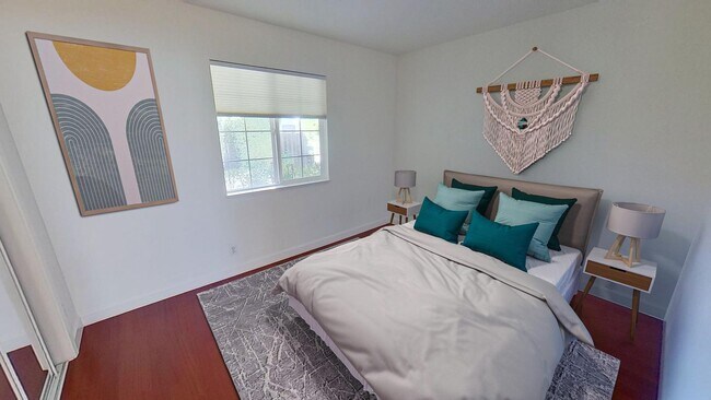 Building Photo - Beautiful Santa Clara home with fenced bac...