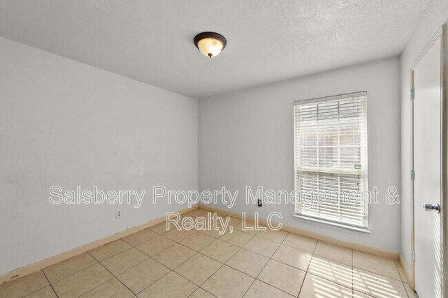 Building Photo - 8510 Gatlinburg Dr