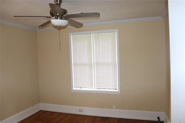 Building Photo - 471 Earl Pl