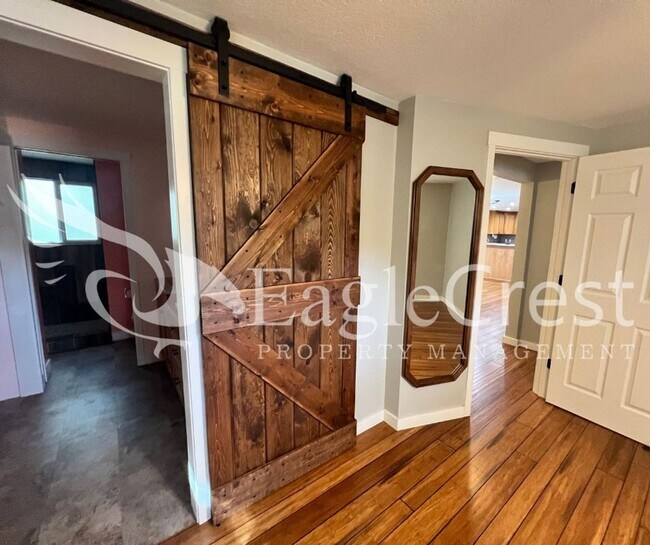 Building Photo - Two Bedroom, One Bathroom House with Fence...
