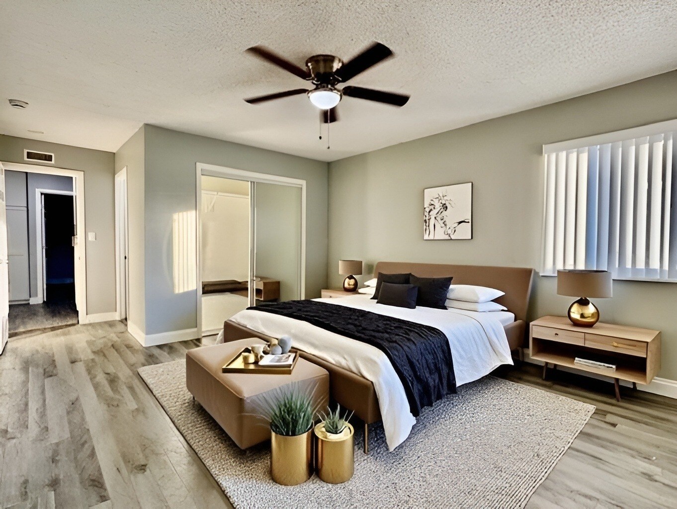 Building Photo - 17132 Emerald Ln