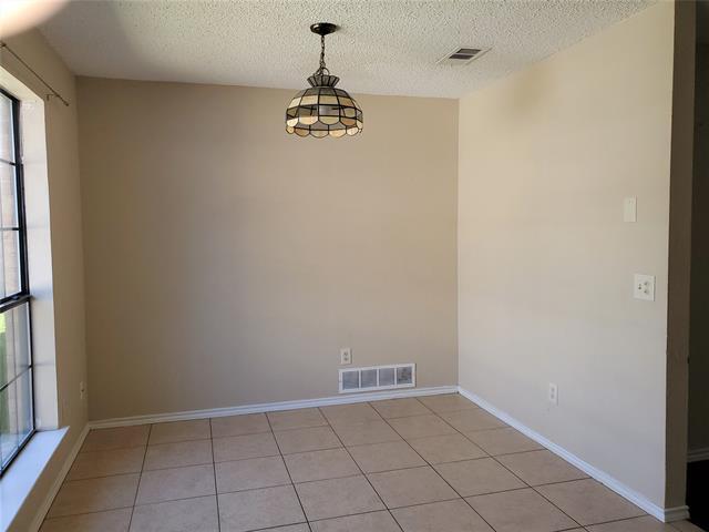 Building Photo - 4005 San Mateo Dr