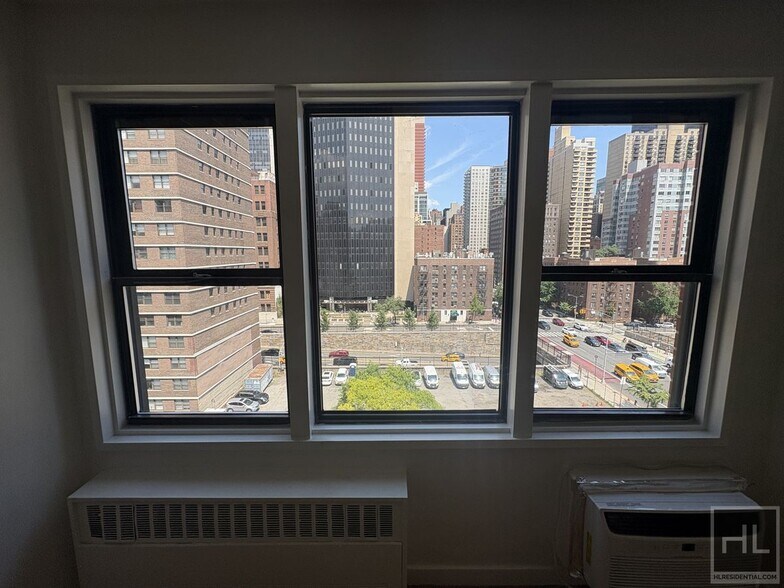 Building Photo - EAST 36 STREET