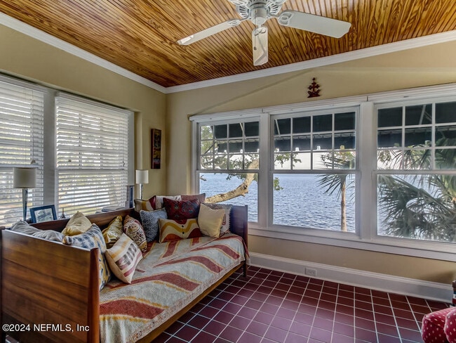 Building Photo - 2119 River Blvd