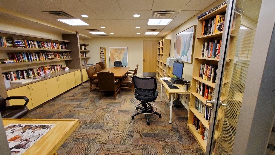 COMPUTER RM - 1331 Park Ave SW