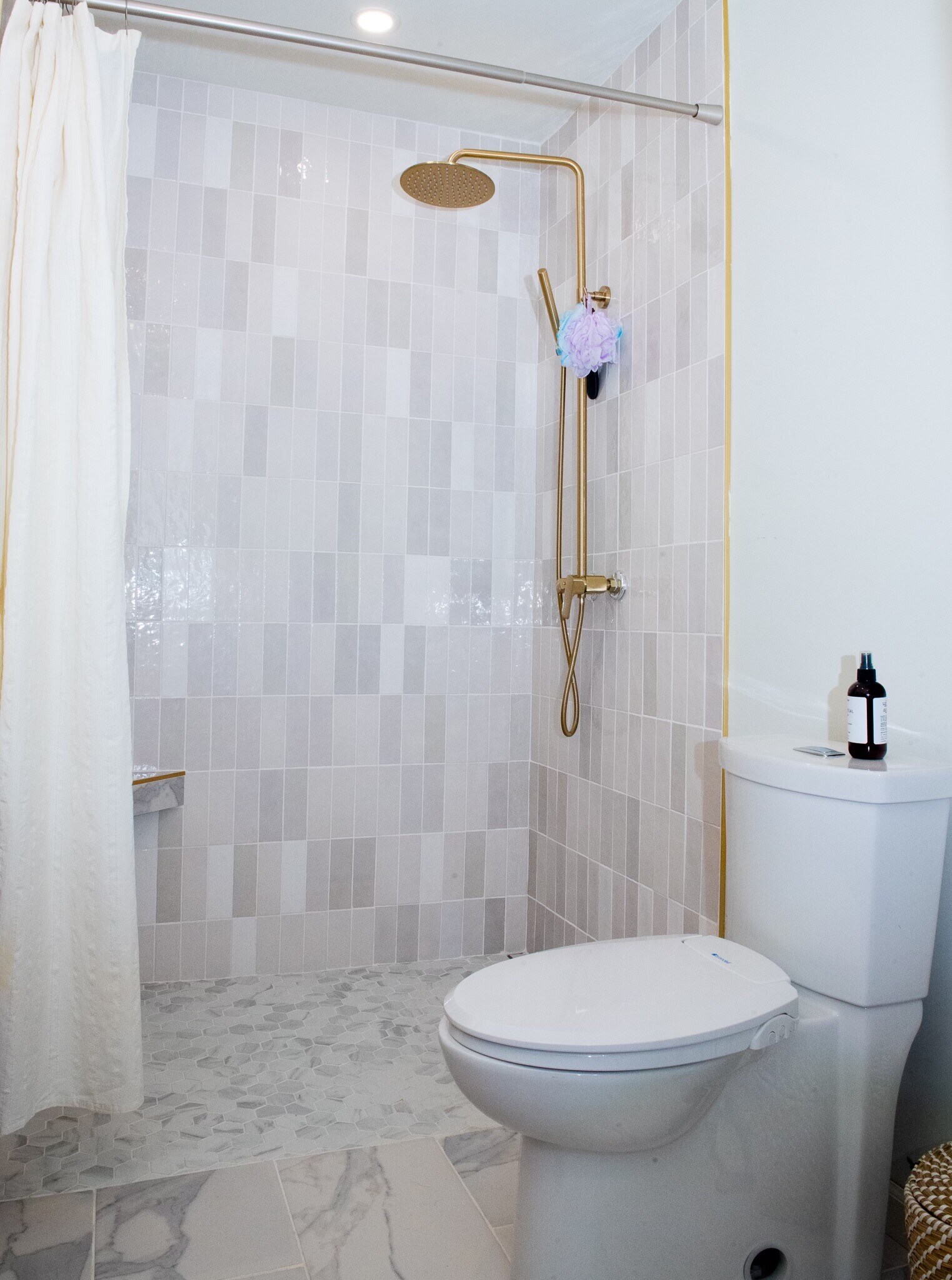 Building Photo - 870 Vera St SE